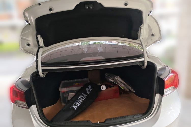 Used Hyundai Elantra (5th Generation / Langdong) 2012 1.6L Automatic Prestige Model
