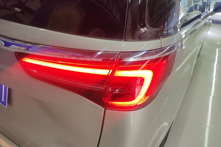 Used Buick GL8 2022 ES Landtrek 653T Luxury Edition