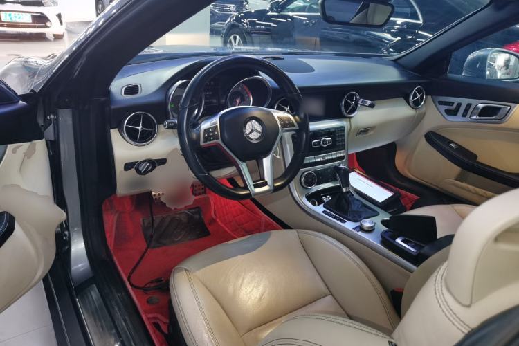 Used Mercedes-Benz SLK-Class 2011 SLK 200 Fashion Model