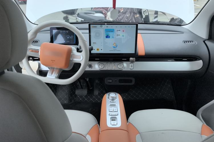 Used CHANGAN NEVO Lumin 2024 301km Orange Wind Edition Center Console