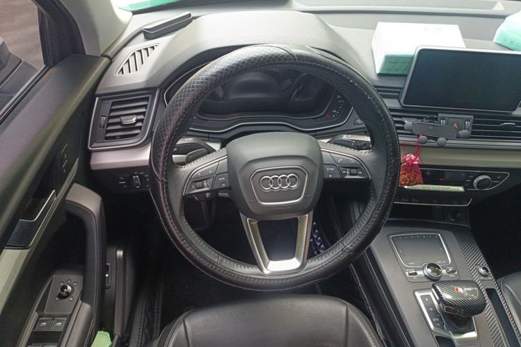 Used Audi Q5L 2020 Updated 40 TFSI Prestige Fashion Edition
