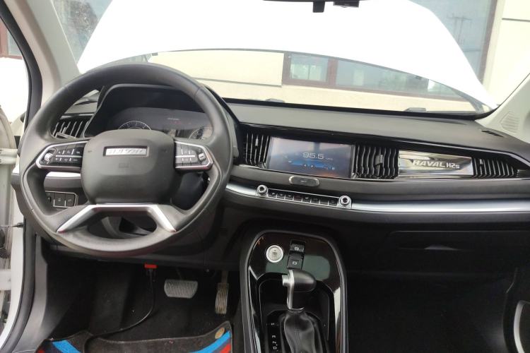 Used Haval H2s 2018 1.5T Dual-Clutch Fashion Edition