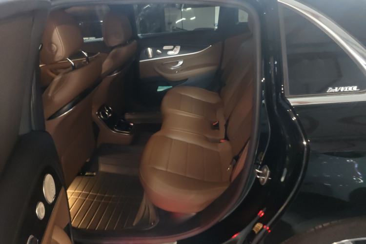 Used Mercedes-Benz E-Class 2022 E 300 L Sport Luxury Edition Left Rear Seat