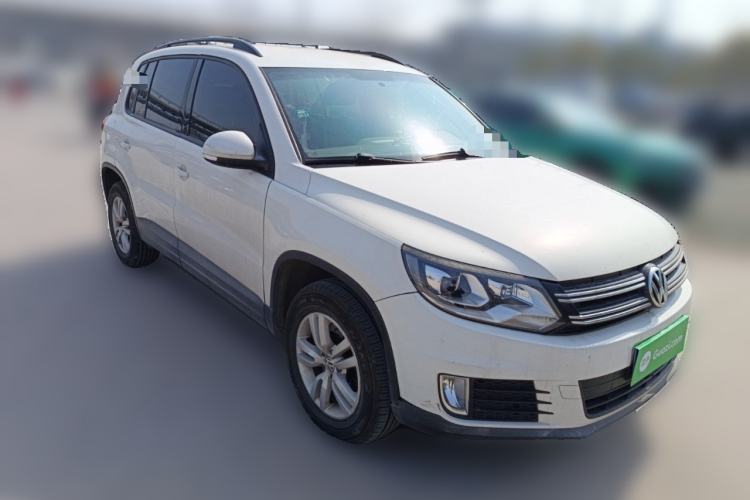 Used Volkswagen Tiguan 2015 1.8TSI Automatic Two-Wheel Drive Trend Edition Front Right 45 Deg