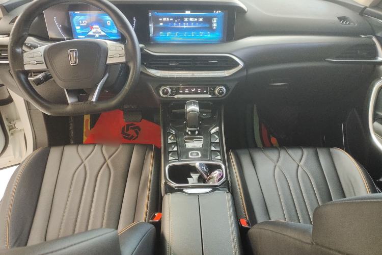 Used Bestune T77 2021 PRO 280 TID Automatic Luxury Model Interior 2