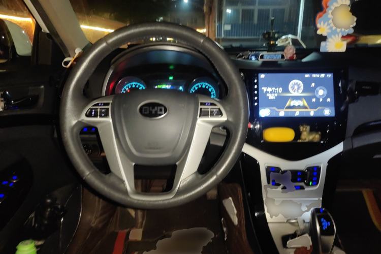 Used BYD e5 2016 300 Luxury Edition Steering Wheel