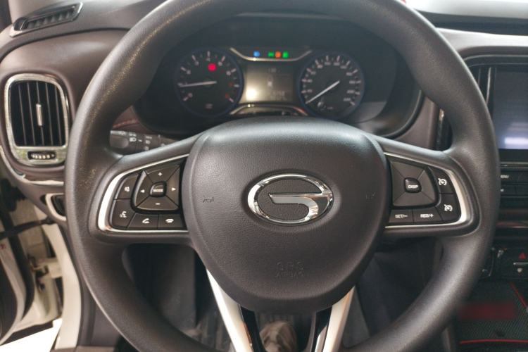 Used GAC Trumpchi GS3 2017 150N Automatic Elite Edition Steering Wheel