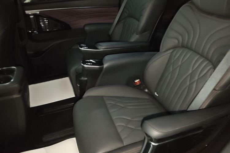 Used GAC Trumpchi M8 2024 Master Series 400T Prestige Edition
