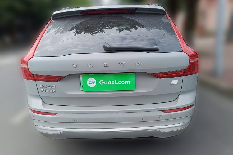 Used Volvo XC60 New Energy 2024 T8 Plug-in Hybrid Long-Range All-Wheel Drive Smart Luxury Edition
