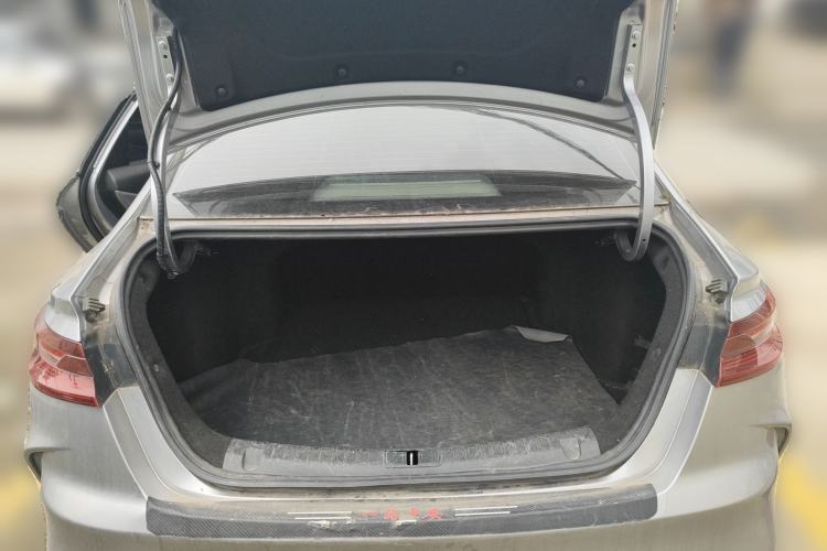 Used Geometry G6 2022 480 New Smart Type Trunk