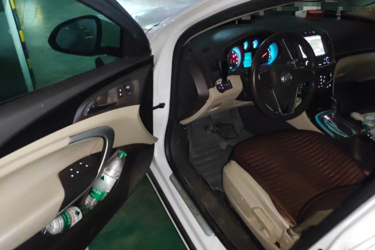 Used Buick Regal 2014 2.0L Leading Fashion Edition Driver Seat