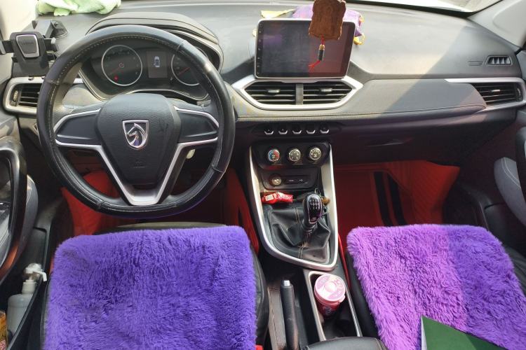 Used Baojun 530 2019 1.5T Manual Comfort Version 7 Seats China V Emission Standard
