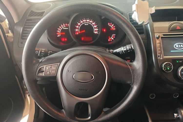 Used Kia Soul 2013 1.6L AT GL
