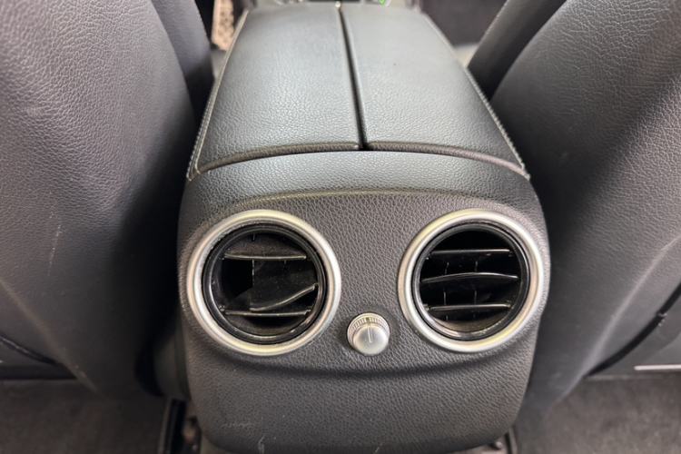 Used Mercedes-Benz C-Class 2015 C 200 L Sport Edition
