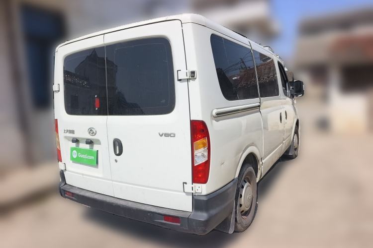 Used SAIC MAXUS Xintu V80 2019 2.5T Classic Model 6-Speed Manual – Aoyuntong Modified Version Short Wheelbase Ultra-Low Roof 5/6 Seats