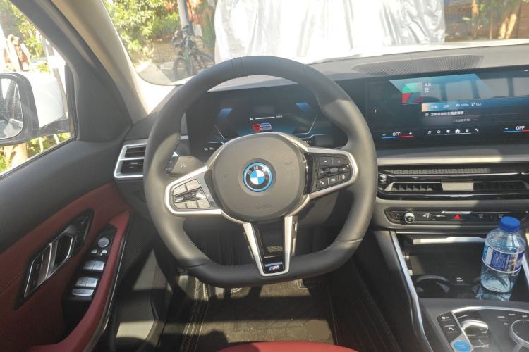 Used BMW i3 2025 eDrive 35 L Steering Wheel