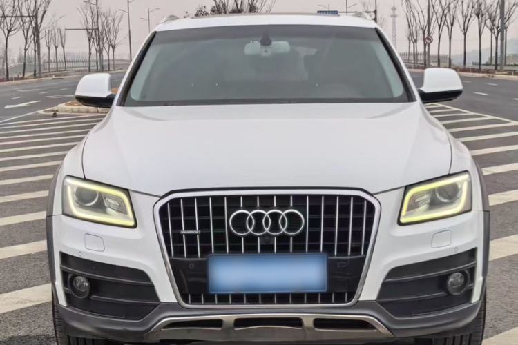 Used Audi Q5 2018 Collector's Edition 40 TFSI Technology Model Exterior 5