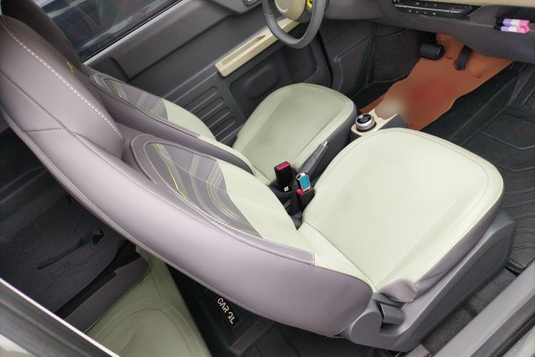 Used Geely Galaxy Panda 2024 200km Panda Rider Right Front Seat