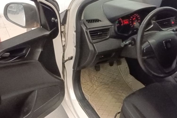 Used Baojun 310 2016 1.2L Manual Value Edition