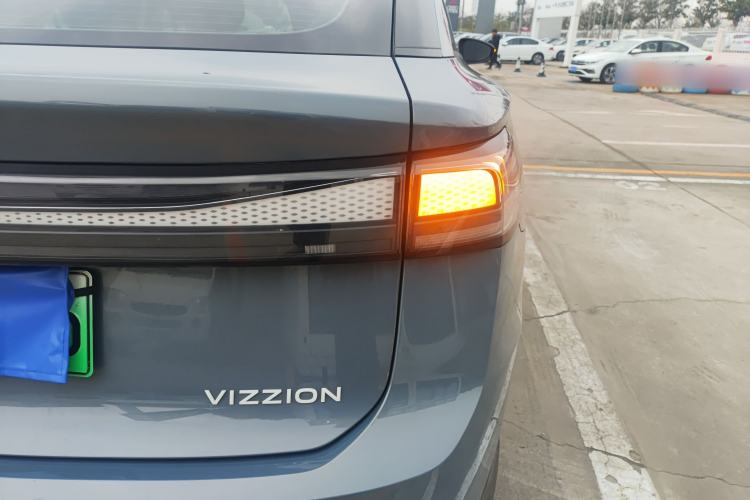 Used Volkswagen ID.7 VIZZION 2024 AIR model Right Rear Taillight