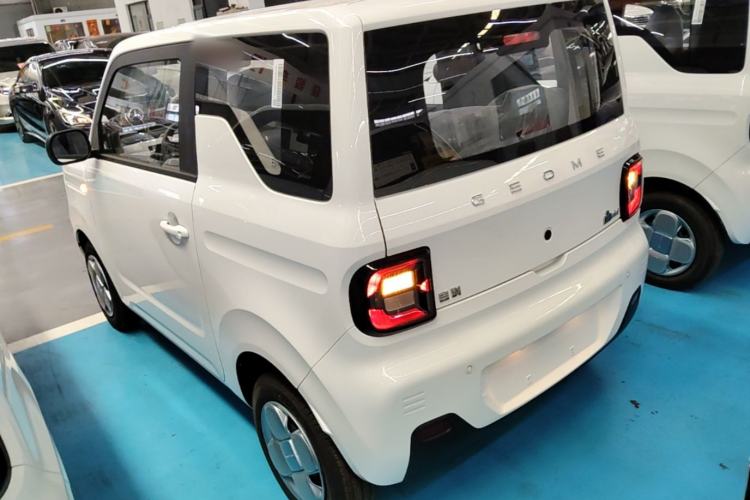 Used Geely Galaxy Panda 2024 Panda Mini 200km Endurance Bear
