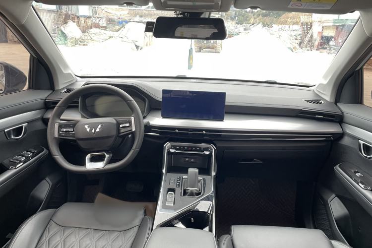 Used Wuling Asta 2022 2.0L DHT Electric-Speed Version
