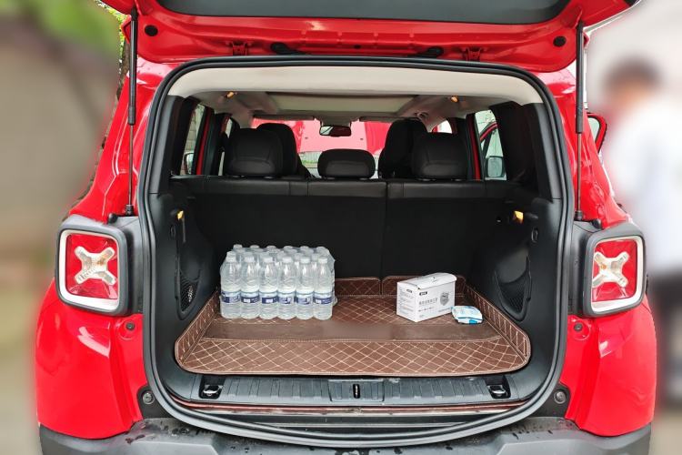 Used Jeep Renegade 2018 Connected Large Screen Version 180TS Automatic Four-Wheel Drive All-Terrain Version
