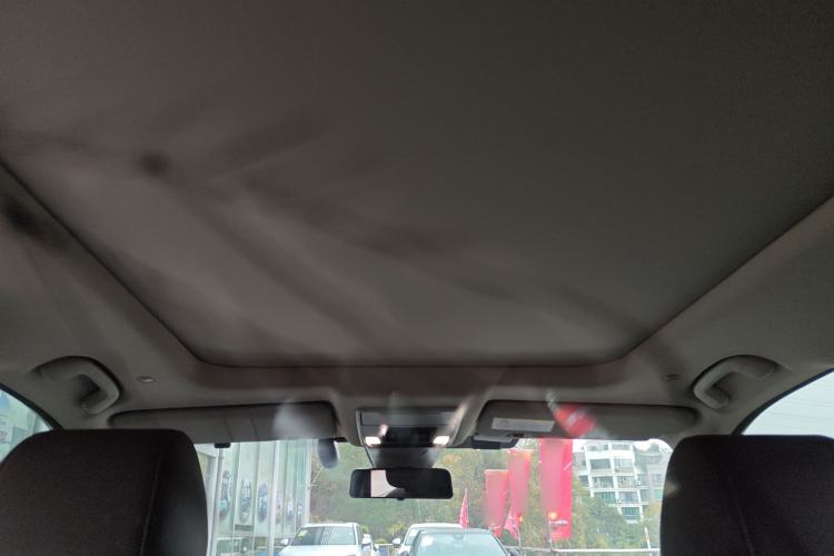 Used Honda CR-V 2023 240TURBO Two-Wheel Drive Deluxe Edition 7 Seats
