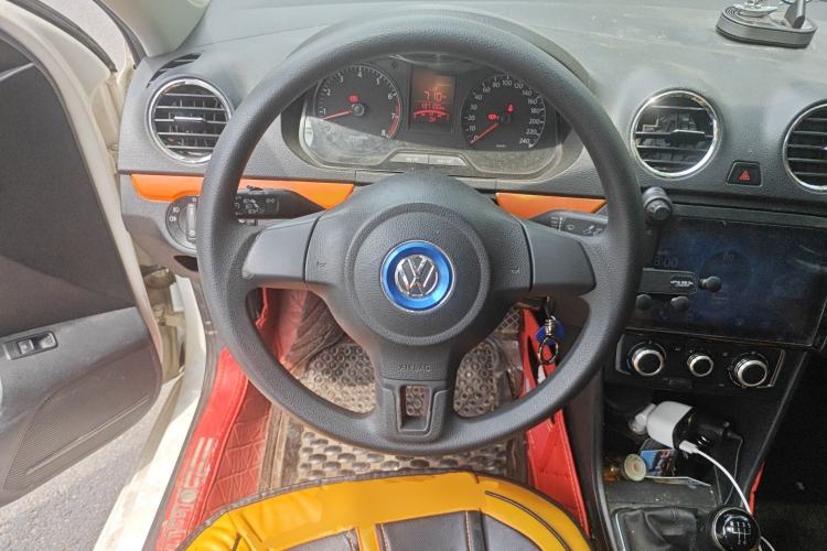 Used Volkswagen Jetta 2015 1.4L Manual Comfort Model Steering Wheel
