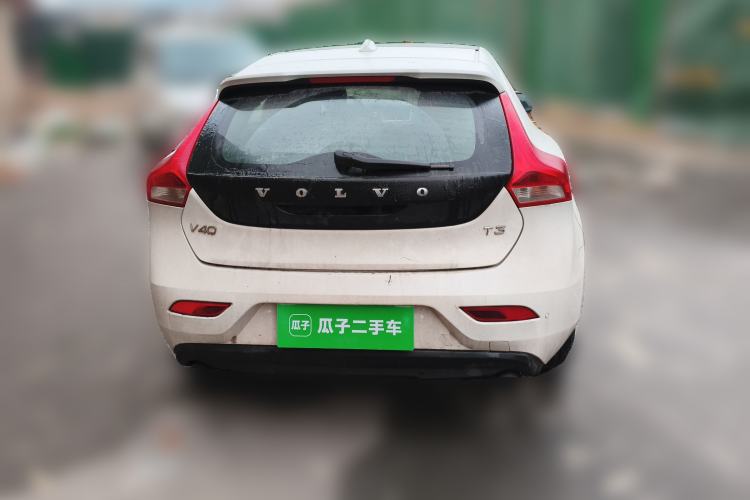 Used Volvo V40 2017 T3 Smart Edition
