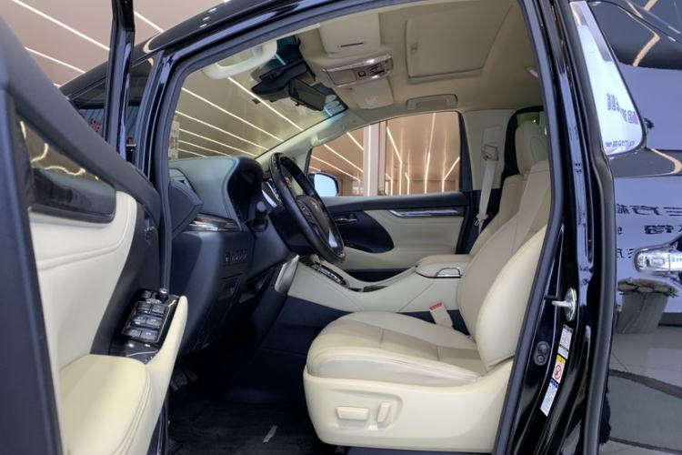 Used Toyota Vellfire 2019 Dual-Engine 2.5L HV Prestige Edition
