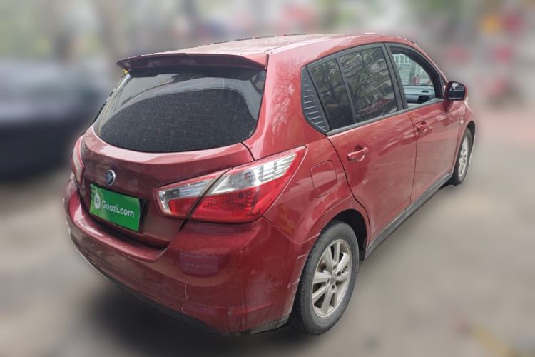 Used Venucia R50 2013 1.6L Manual Fashion Edition