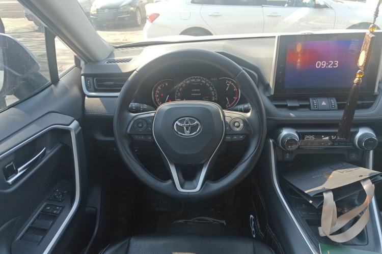 Used Toyota RAV4 2021 2.0L CVT Two-Wheel Drive Fashion Edition
