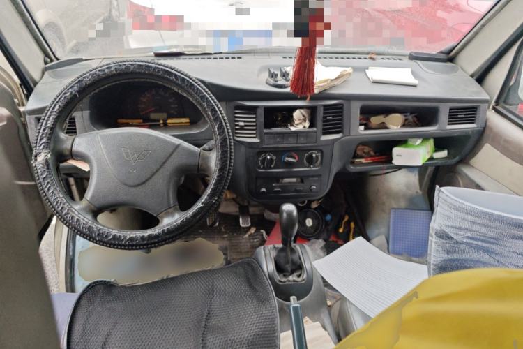 Used Wuling Zhiguang 2013 1.0L Practical Version