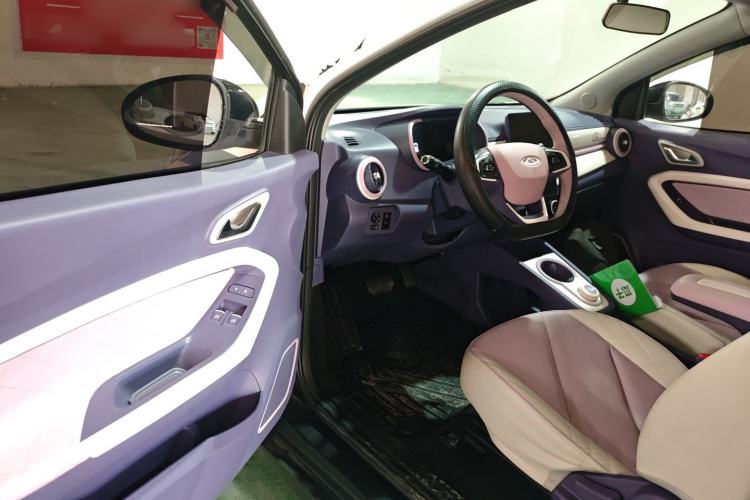 Used Chery Little Ant 2022 Revised Version Sweet Pink Edition Half-Sugar Version Lithium Iron Phosphate 30.7 kWh 30 kW 301 km Driver Seat