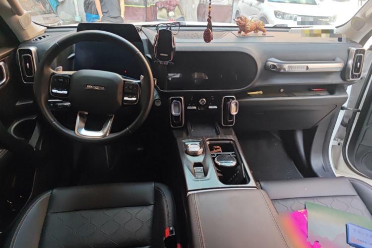 Used Haval DARGO 2021 2.0T DCT Two-Wheel Drive Chinese Mastiff Edition Center Console