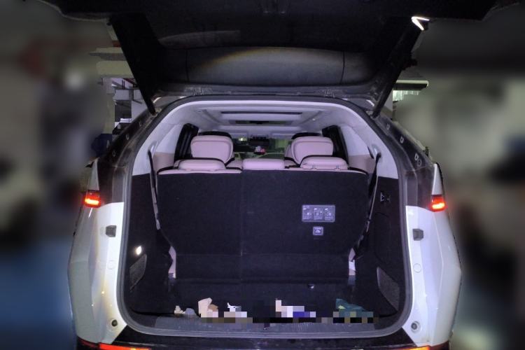 Used XPeng X9 2024 702 Ultra-Long Range Max