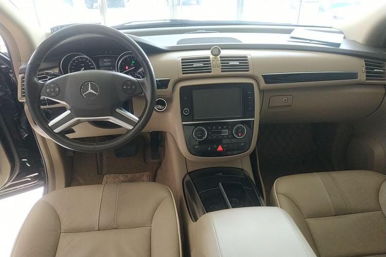 Used Mercedes-Benz R-Class 2015 R 320 4MATIC Luxury Model