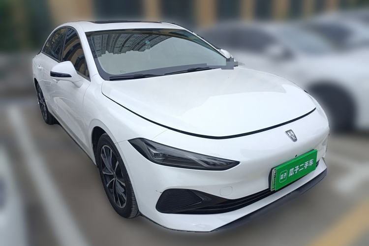 Used Roewe D7 2025 DMH 125km World Champion Excellence Edition Front Right 45 Deg