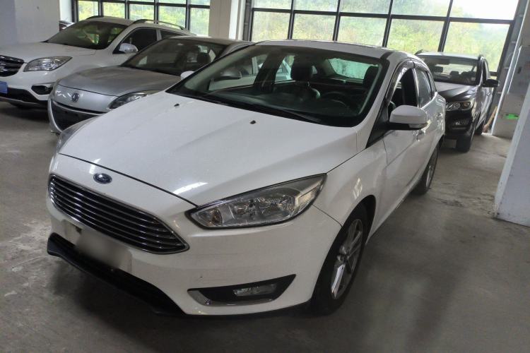 Used Ford Focus 2015 Sedan 1.6L Manual Fashion Edition