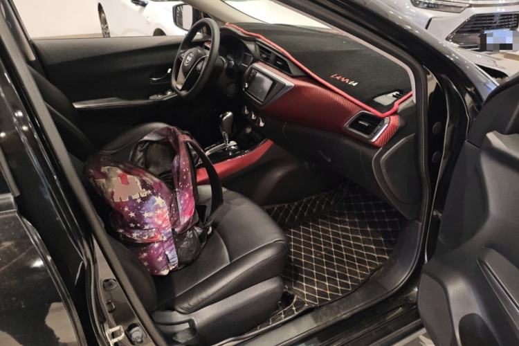 Used Nissan Lannia 2016 1.6L CVT Smart Cool Edition Right Front Seat