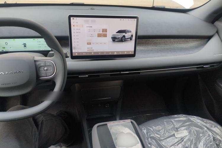 Used Dongfeng NAMMI 06 2025 401 Pro