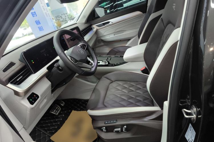 Used Volkswagen Tavendor 2023 380TSI Four-Wheel Drive R-Line Cruise Edition Left Front Seat