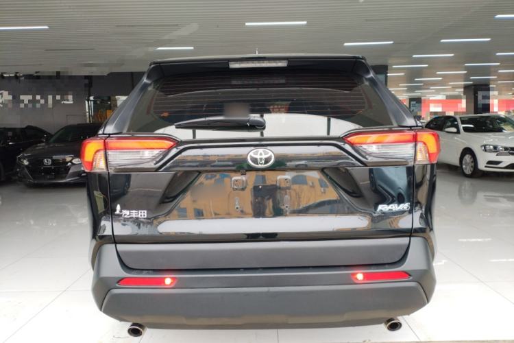 Used Toyota RAV4 2024 2.0L CVT Two-Wheel Drive Urban Edition
