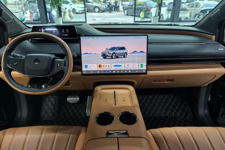 Used Hyptec HL 2025 700 Ultra Six-Seater All-Wheel-Drive LiDAR Version