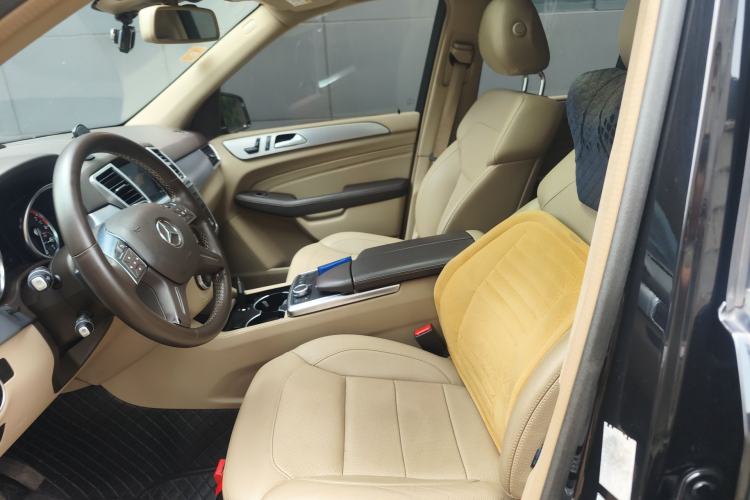 Used Mercedes-Benz M-Class 2014 ML 320 4MATIC Left Front Seat