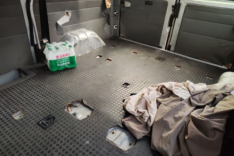 Used Ford Classic Transit 2016 2.8T Diesel Short-Wheelbase 6-Seater Mid-Roof Multifunction Vehicle JX493ZLQ4