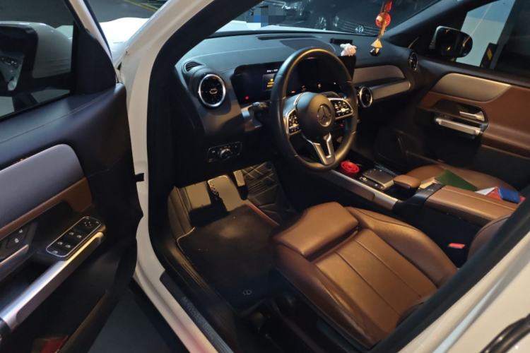 Used Mercedes-Benz GLB 2022 Second Facelift GLB 200 Dynamic Edition Driver Seat