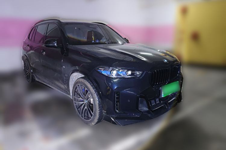 Used BMW X5 2023 xDrive 40Li M Sport Night Edition Package
