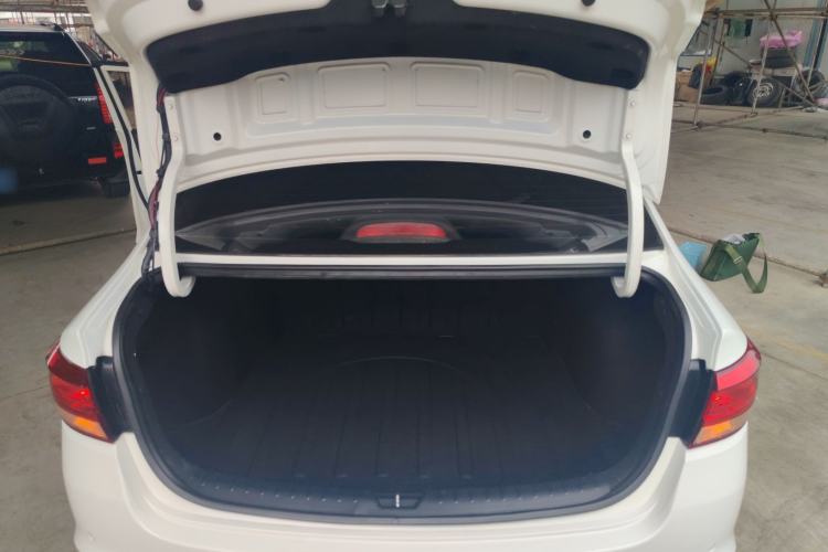 Used Kia K2 2017 Sedan 1.4L Automatic Transmission 15th Anniversary Special Edition GLS